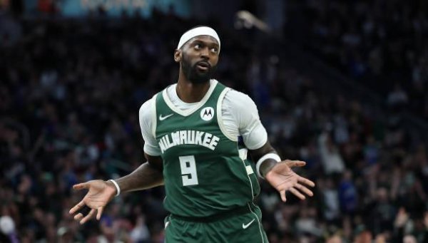 配资网官网最新信息 绝对是真爱了！锋线大将以一份低价的合同与雄鹿完成了续约？